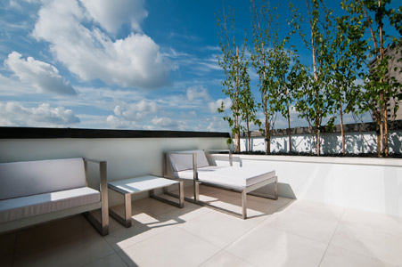 Minimalist roof terrace